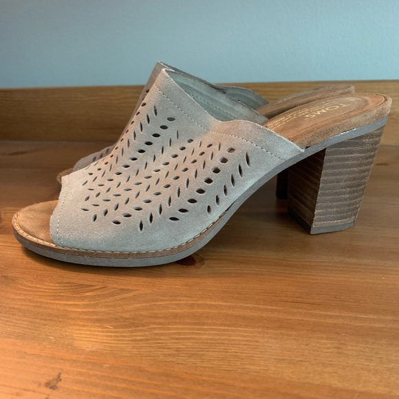 Tom’s mules - Picture 2 of 4